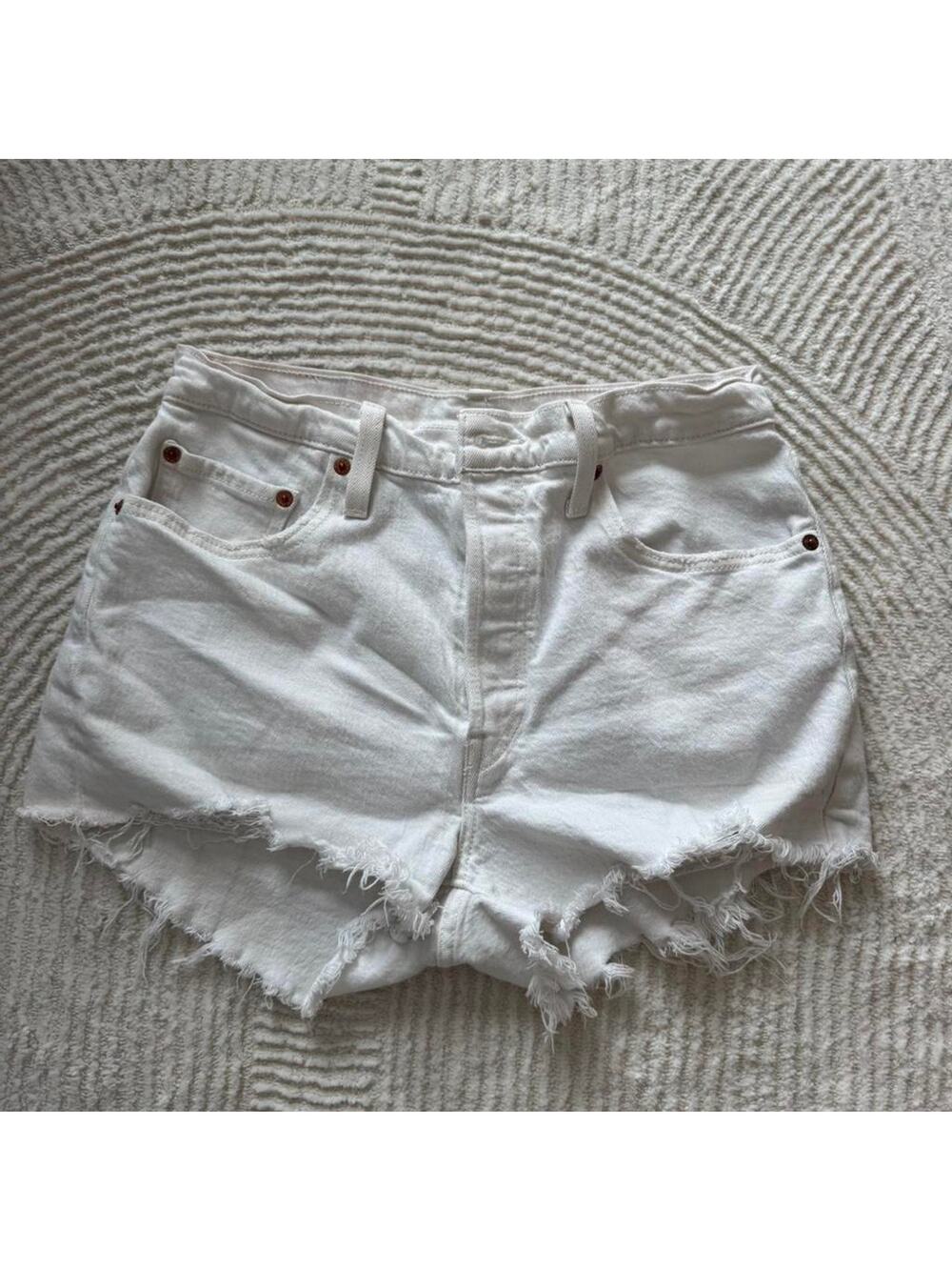 Vintage white levi 501s